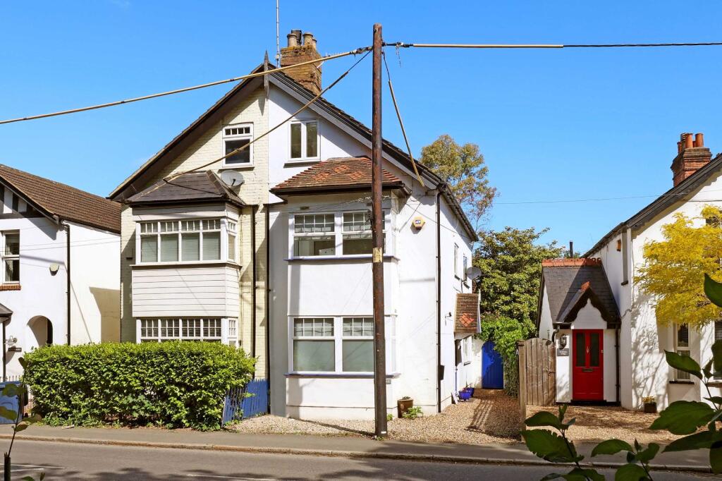 Main image of property: Cores End Road, Bourne End, Buckinghamshire, SL8