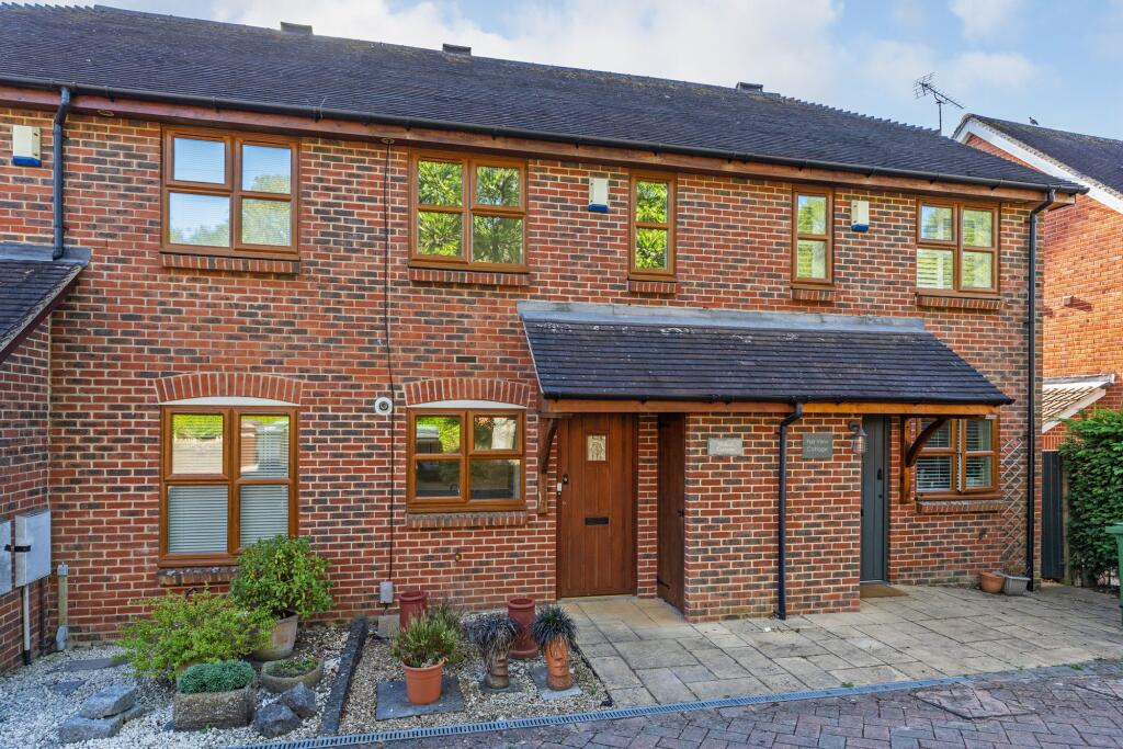Main image of property: The Pastures, Kings Worthy, SO23