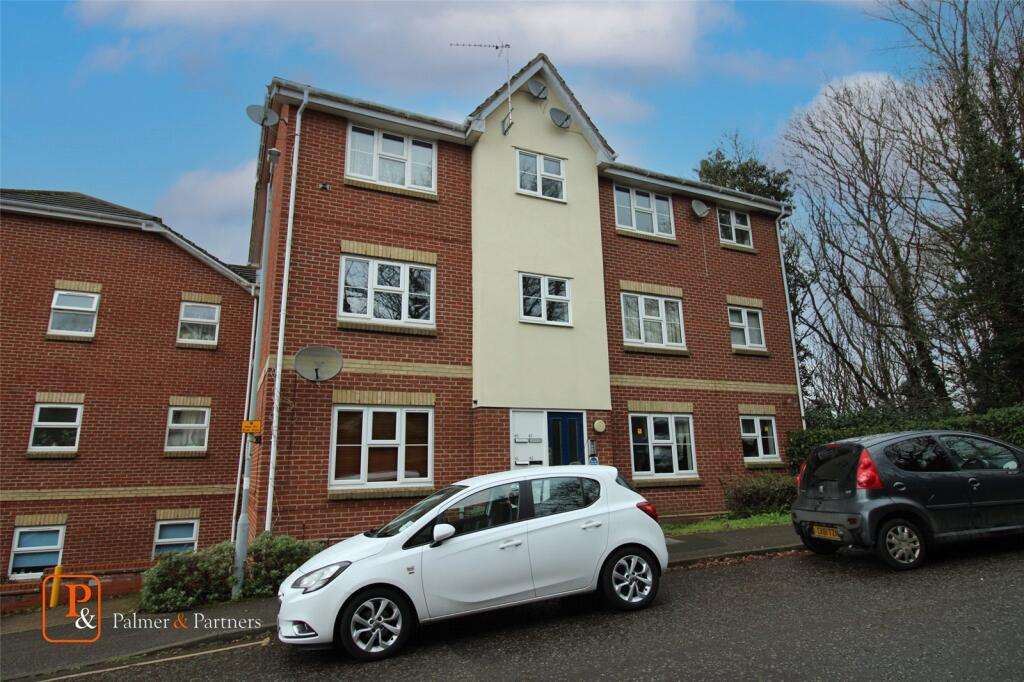 Main image of property: Finbars Walk, Ipswich, Suffolk, IP4