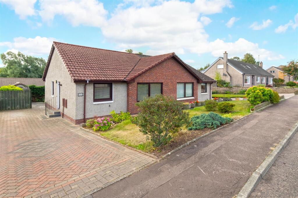 Main image of property: Scotlyn, 32 Edenbank Road, Cupar