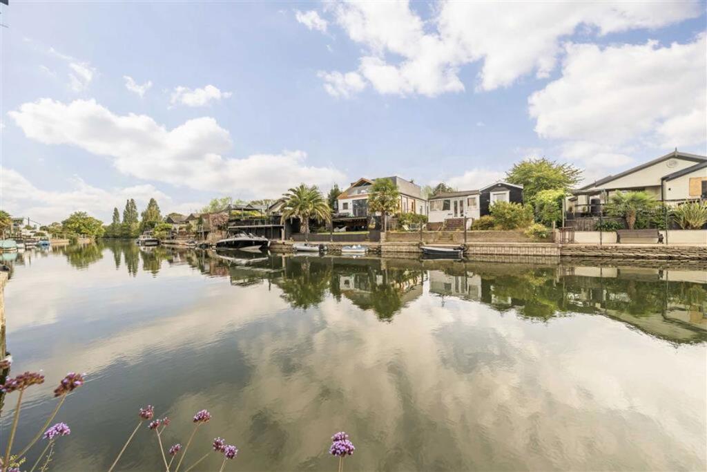 Main image of property: Riversdale Road, Thames Ditton