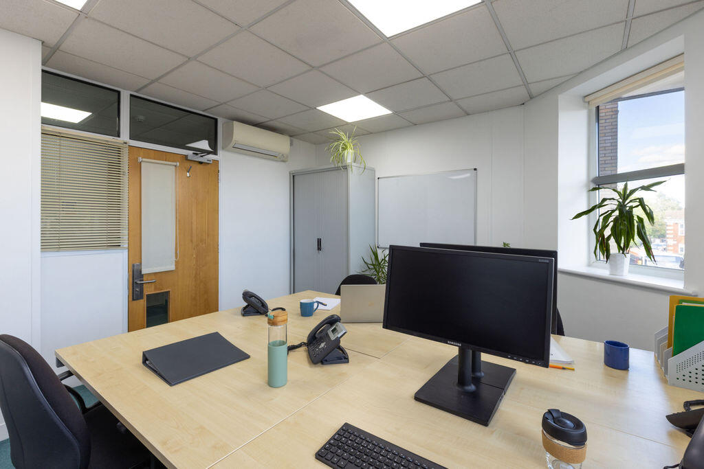 4 Person First Floor Office
