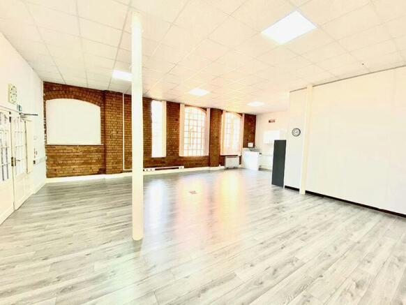 Suite 207c3.JPG