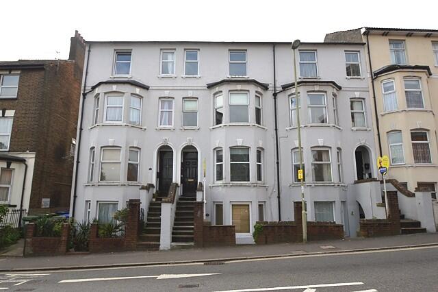 Main image of property: 2 bedroom Apartment 1st Floor in Aldershot