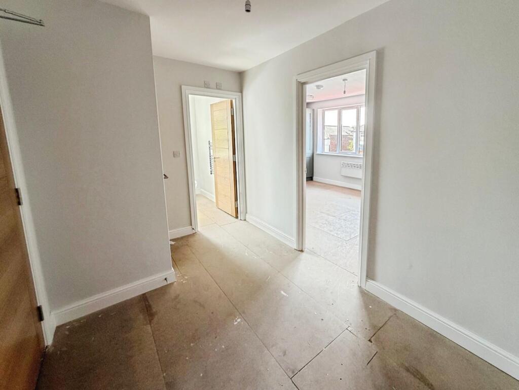 Main image of property: tinkersfield, leigh