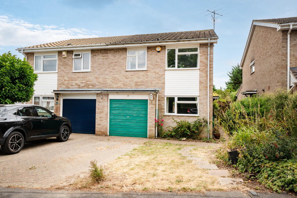 Main image of property: Lightsfield, Oakley, Basingstoke, RG23 7BL