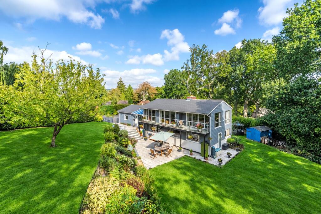 Main image of property: Uvedale Road, Limpsfield, Oxted, Surrey, RH8