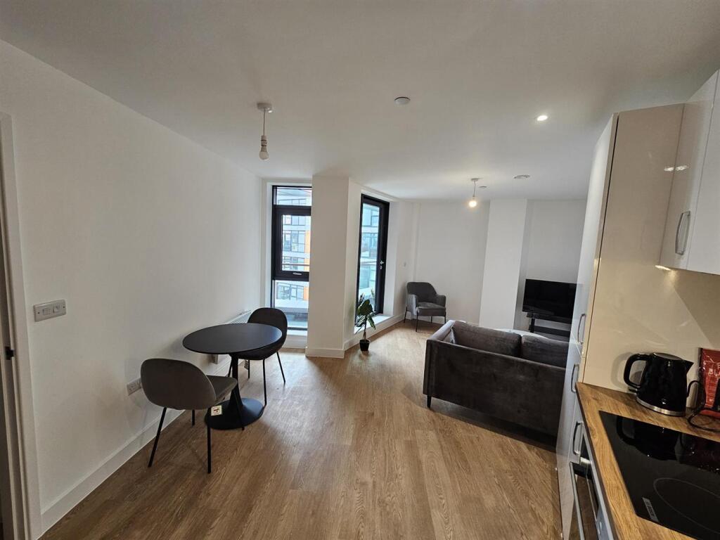 Main image of property: Grapnel Apartment 823, 31 Furness Quay