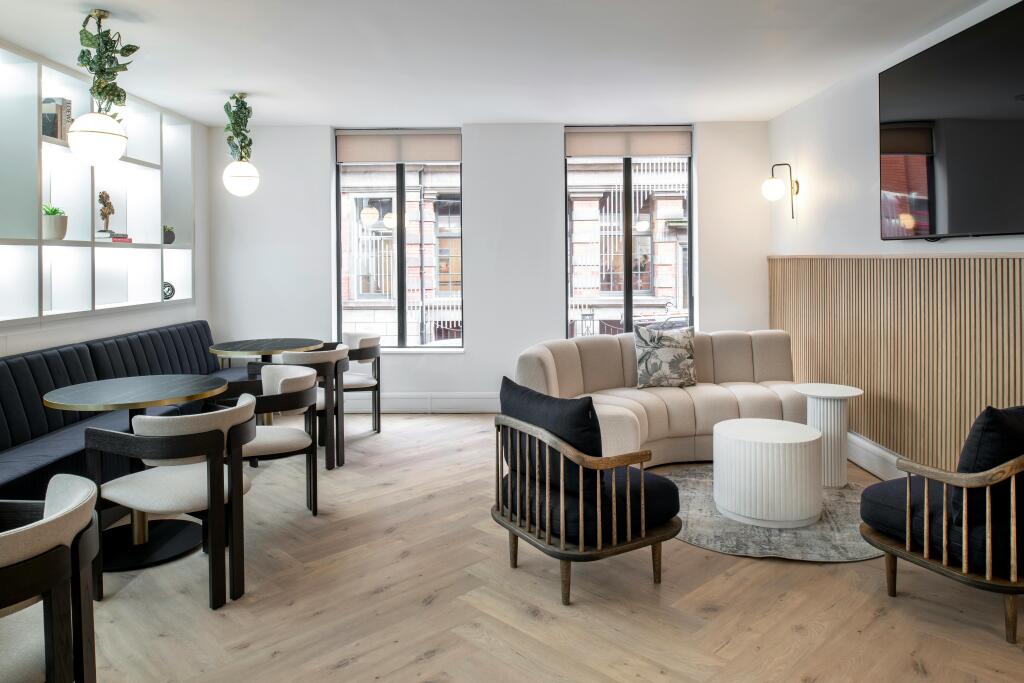CAB_60ChSt_Ground_BusinessLounge1.jpg