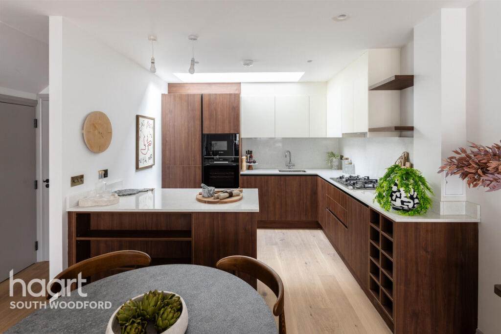 Main image of property: Lynwood Close, London