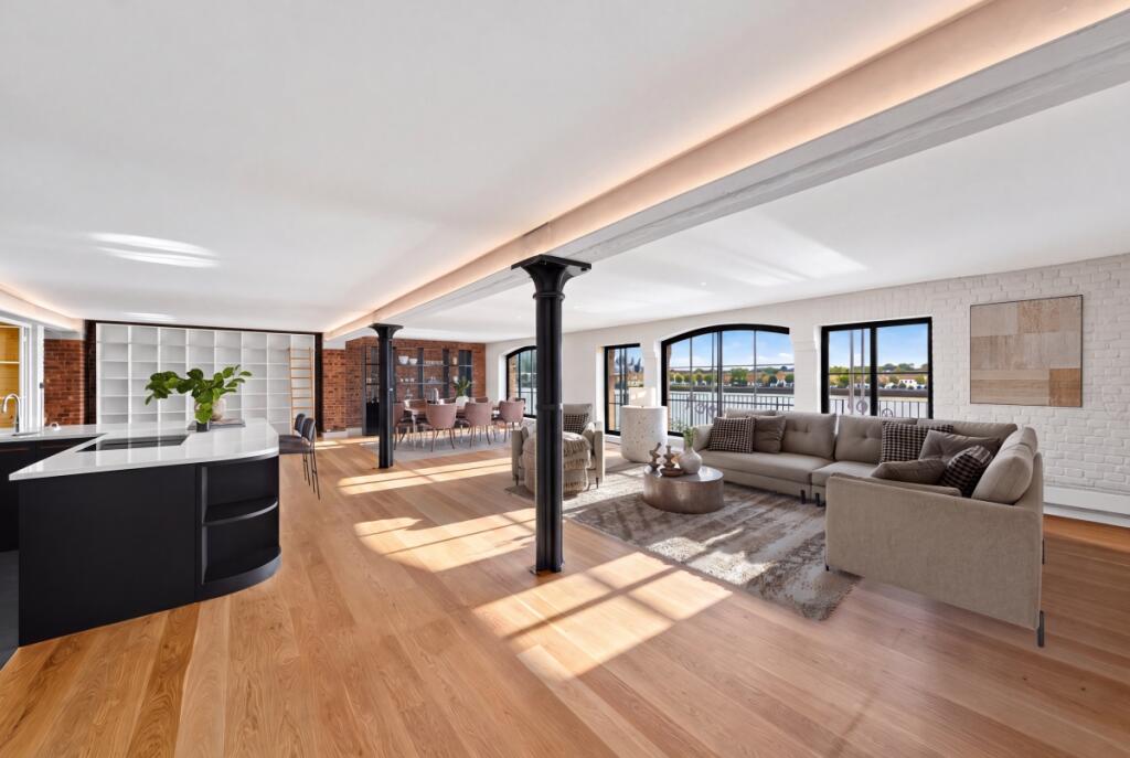 Main image of property: Narrow Street, London, E14