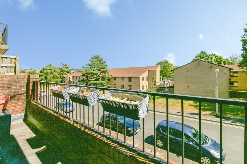 Main image of property: Plas Cleddau, Barry