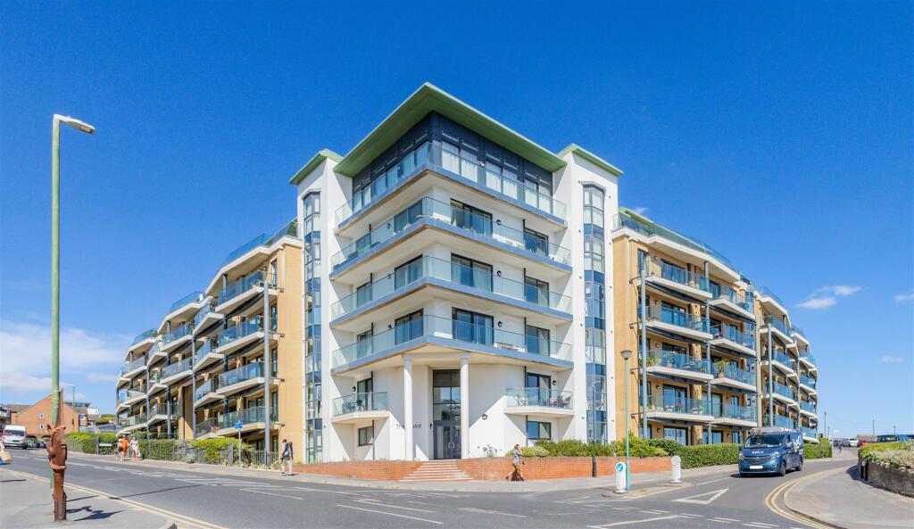 Main image of property: The Point, Marina Close, Bournemouth, Bournemouth Christchurch Poole