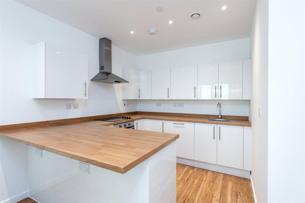 Main image of property: Gillingham Gate Road, Gillingham, ME4
