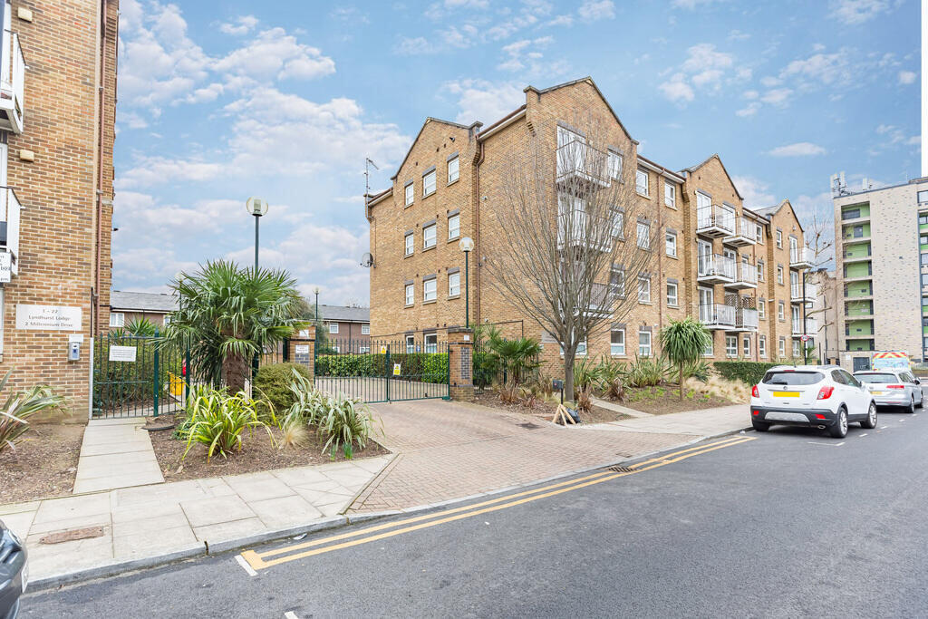 Main image of property: Fawley Lodge, London, E14