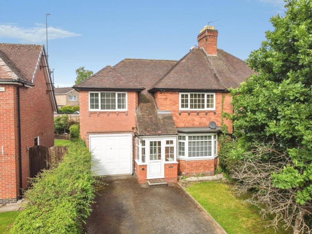 Main image of property: Ernsford Close, Dorridge, B93 8QT