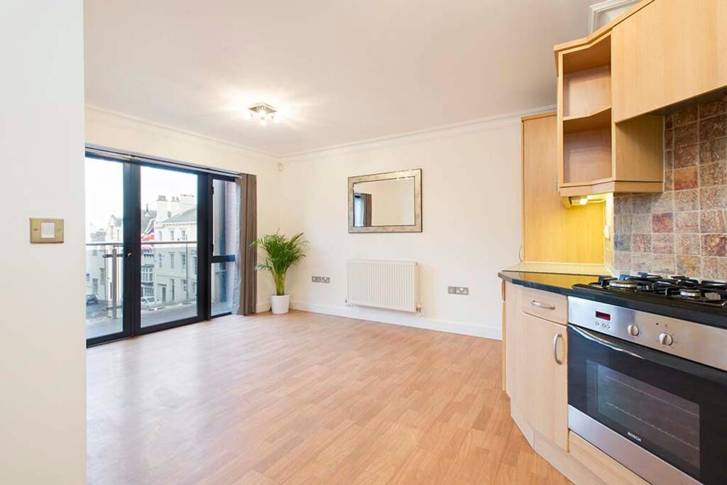 Main image of property: The Pinnacle, Nottingham, NG1