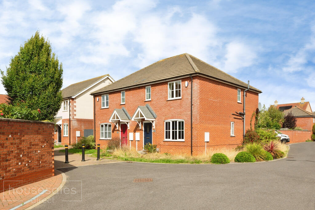 Main image of property: Pasture Lane Scartho Top, Grimsby, DN33