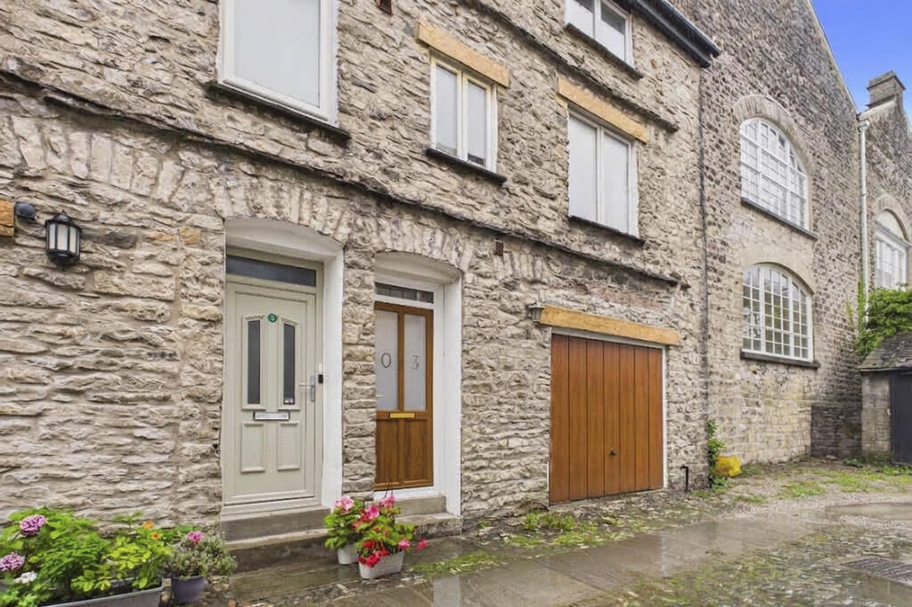 Main image of property: 3 Yard 51, Stramongate, Kendal, Cumbria, LA9 4BH