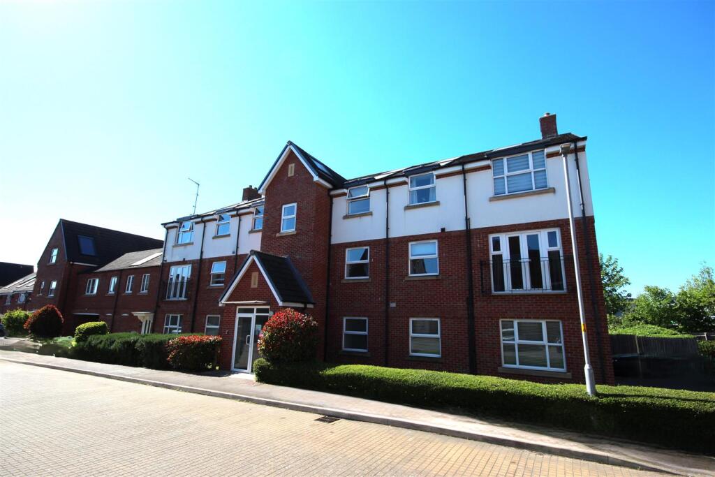 Main image of property: NN10, Tyne Way, Rushden