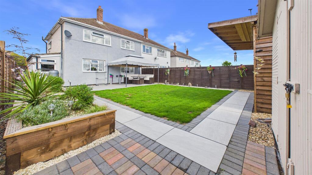 Main image of property: The Crescent, Morton, Bourne
