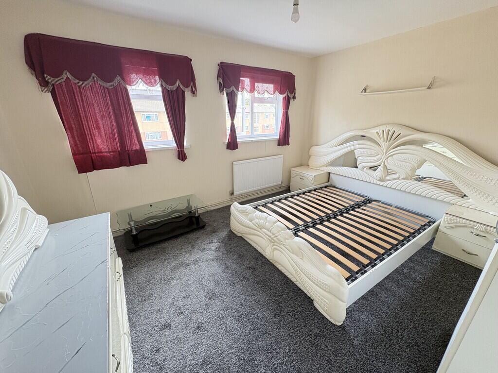 Main image of property: 17 Verulam Court
