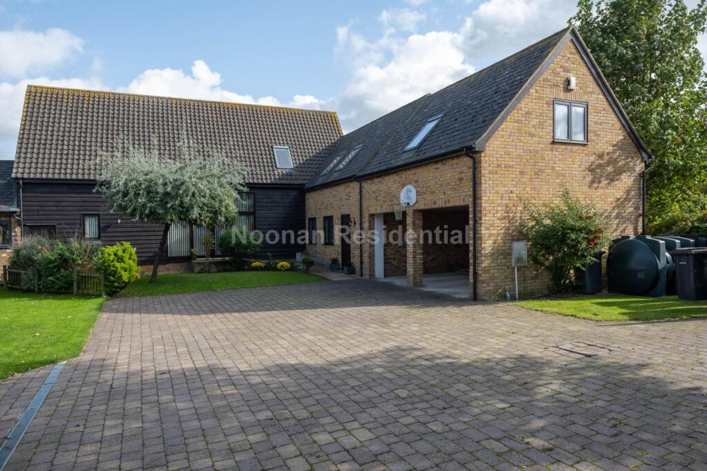 Main image of property: High Street, Roxton