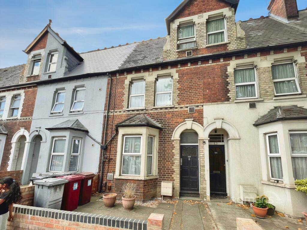 Main image of property: Caversham Road, Reading, Berkshire, RG1
