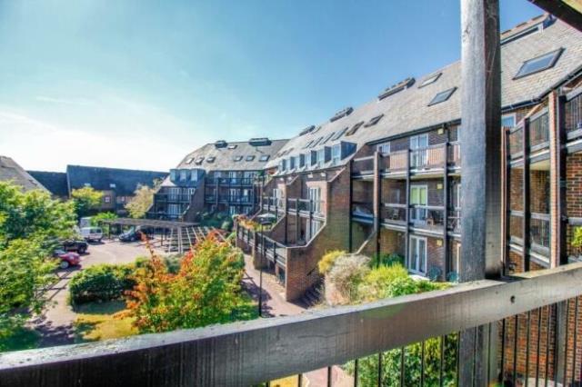 Main image of property: Shirelake Close, Oxford, OX1