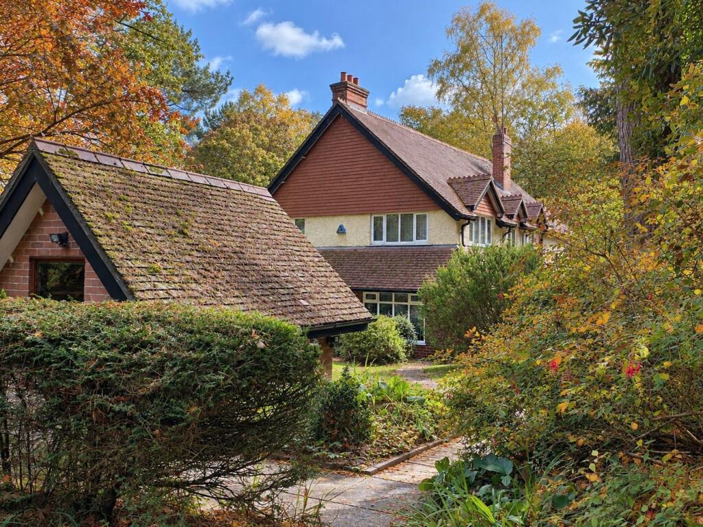 Main image of property: Western Road, Branksome Park, BH13