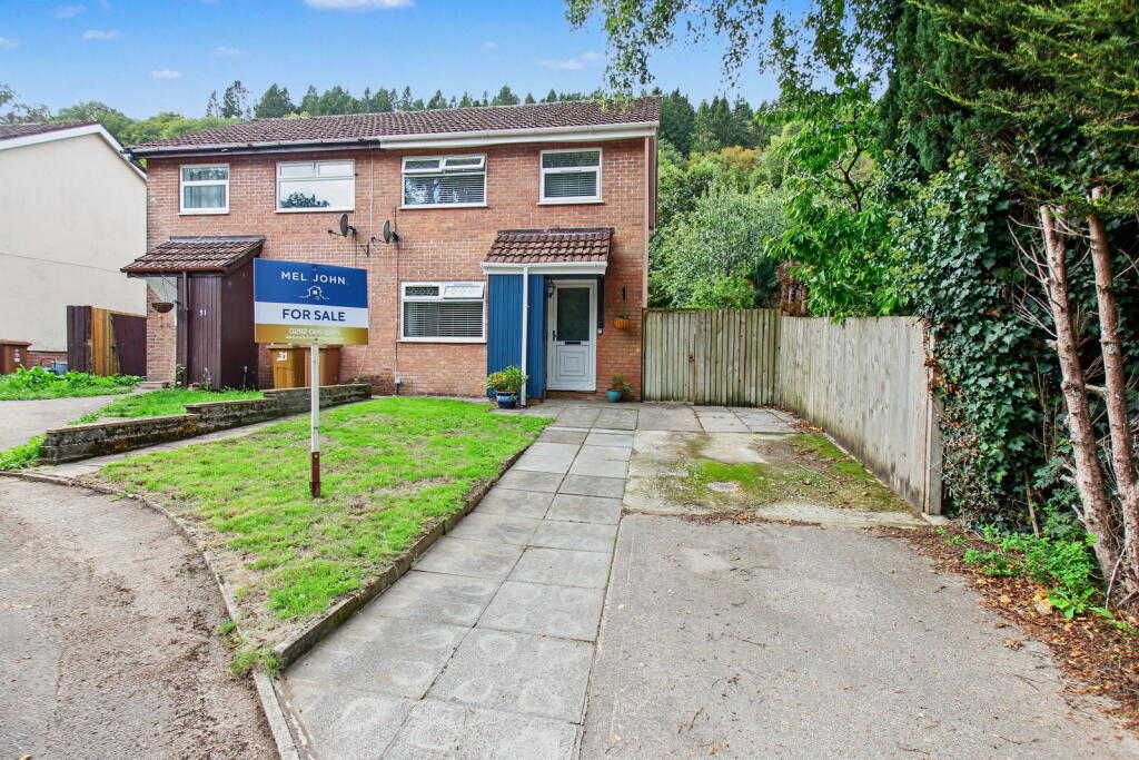Main image of property: Dan-y-Darren, The Rise, Llanbradach, Caerphilly, CF83 3PU