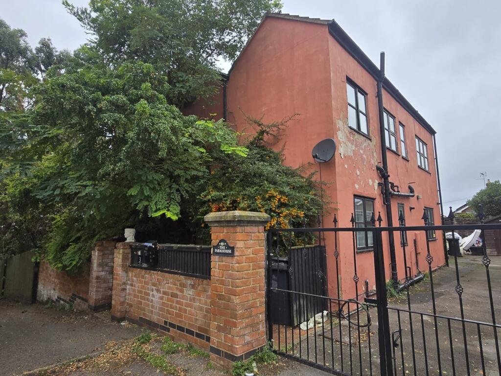 Main image of property: Carlton Vale Close, Carlton, Nottingham, Nottinghamshire, NG4