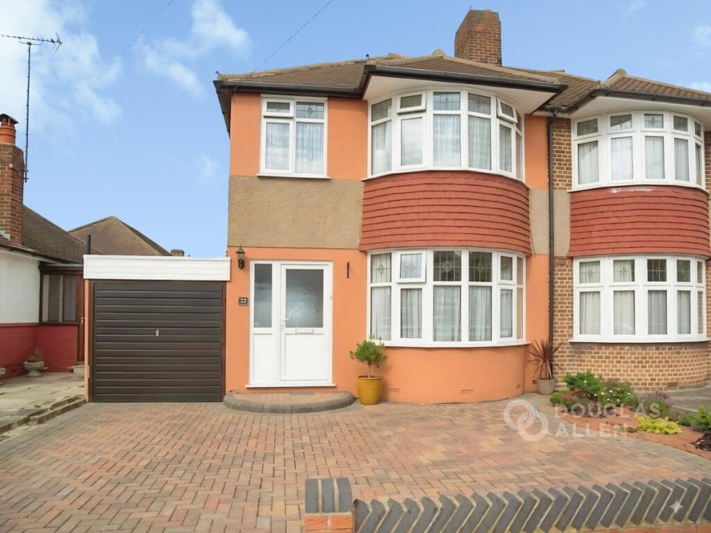 Main image of property: Kirkland Avenue Ilford IG5