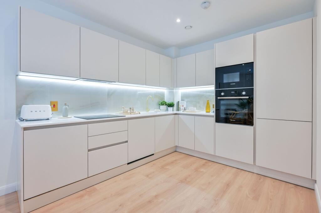 Main image of property: Solomons Passage, Peckham Rye, London, SE15