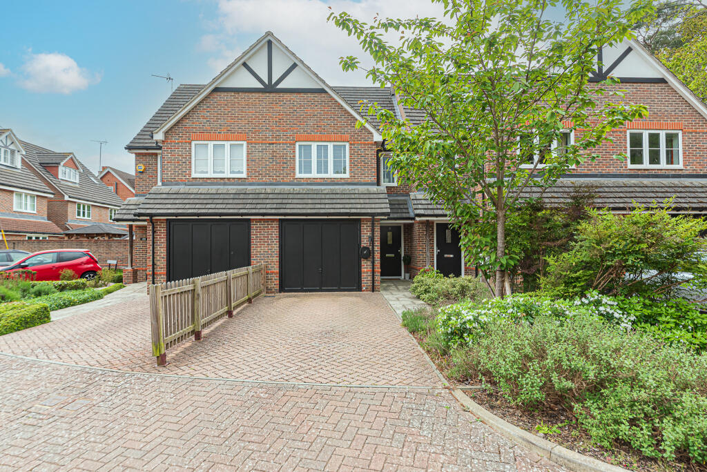 Main image of property: Ballin Gardens, New Road