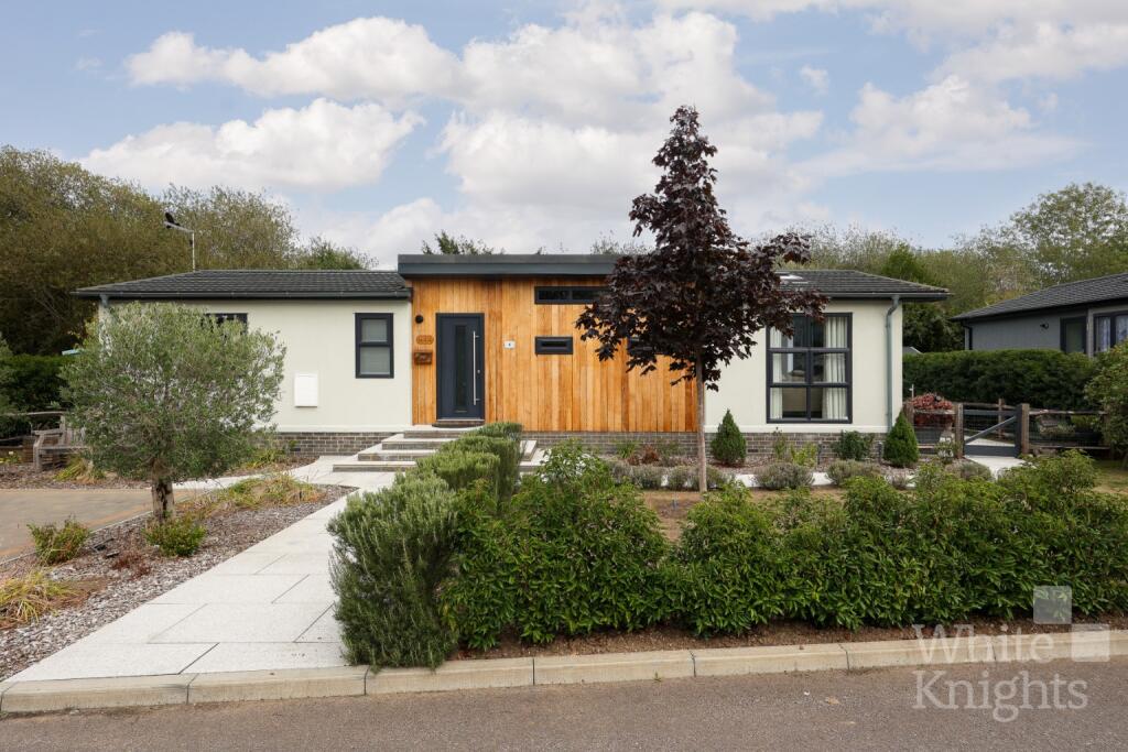 Main image of property: Walnut Tree Farm, Benham Lane, Riseley, Reading, Berkshire, RG7 1RY