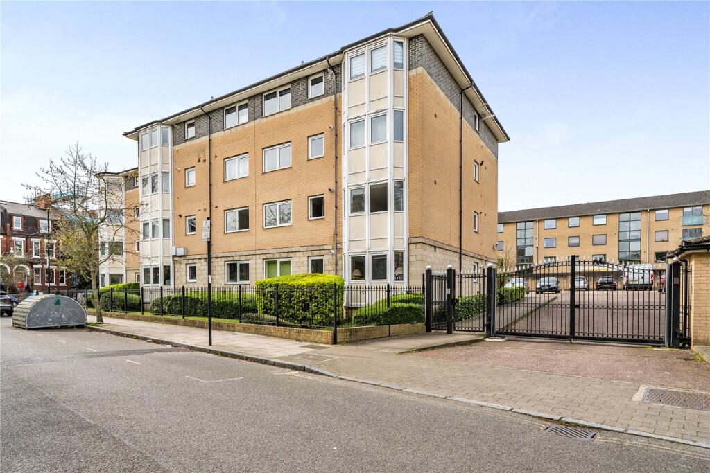Main image of property: Tollington Park, Finsbury Park, London, N4