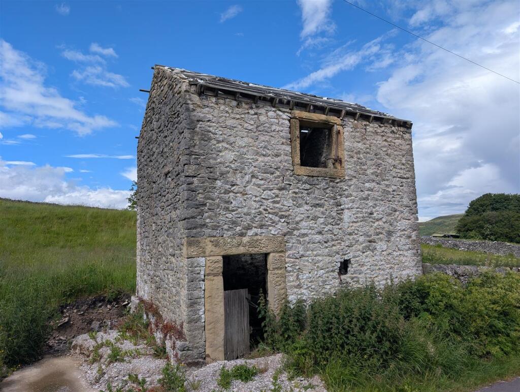 Main image of property: The Barn, Little Hucklow, Buxton