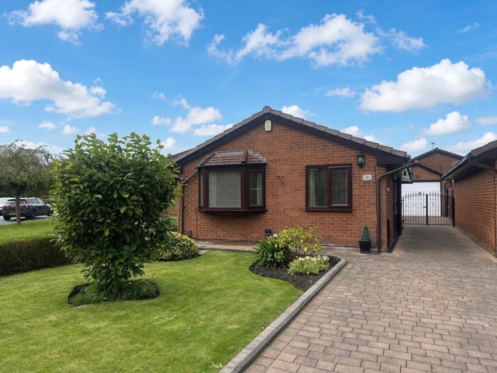 Main image of property: Tulip Close, Firwood Park, Chadderton, Oldham, OL9