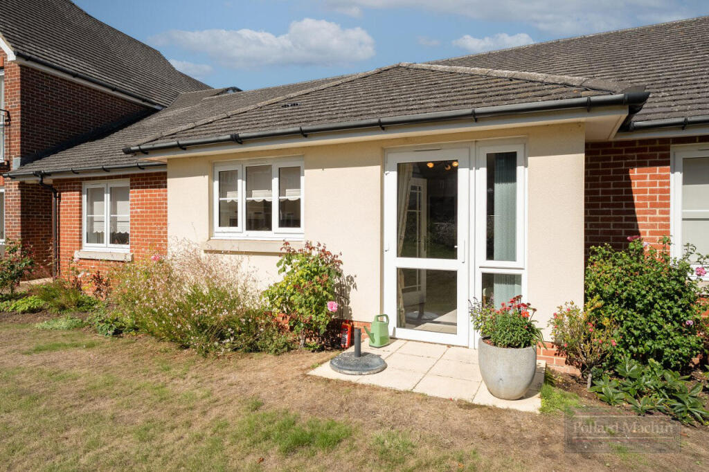 Main image of property: Limpsfield Road, Warlingham