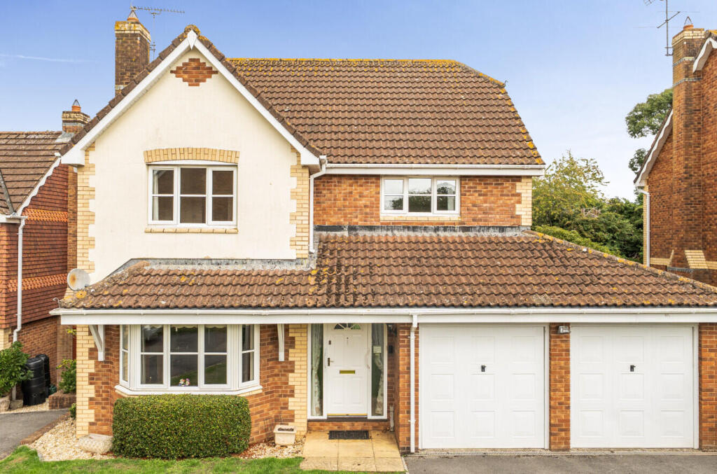 Main image of property: Harpitt Close, Willand
