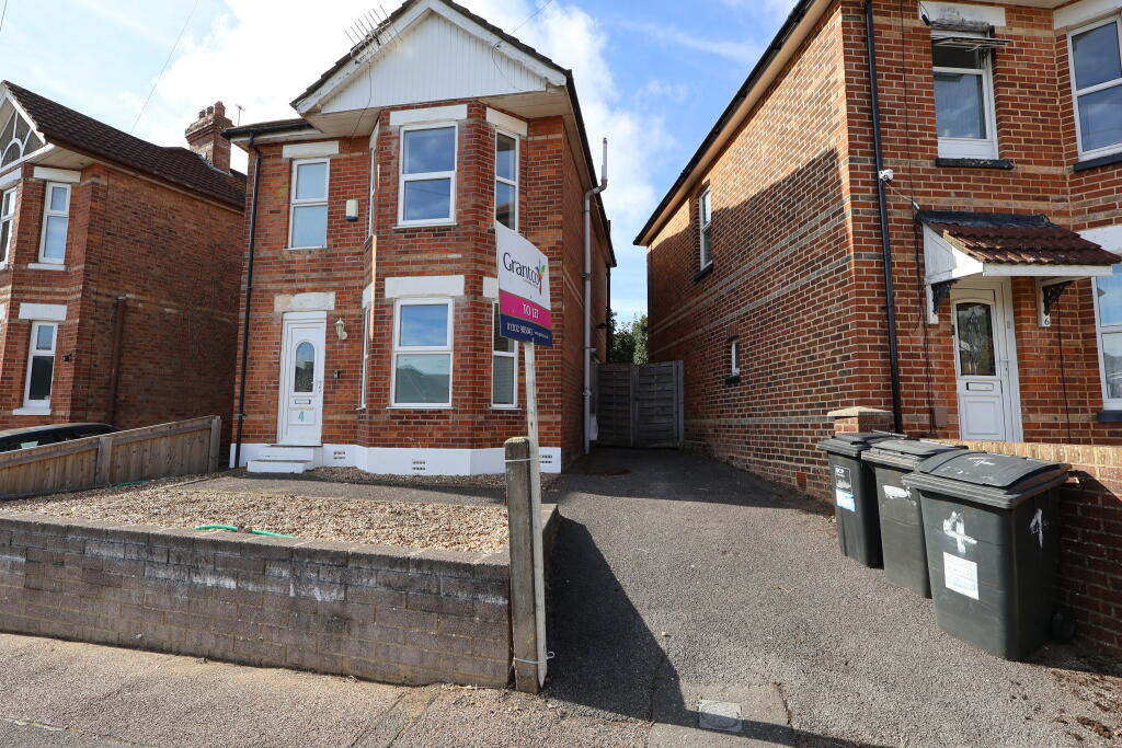 Main image of property: Muscliffe Road, Bournemouth, Bournemouth Christchurch Poole