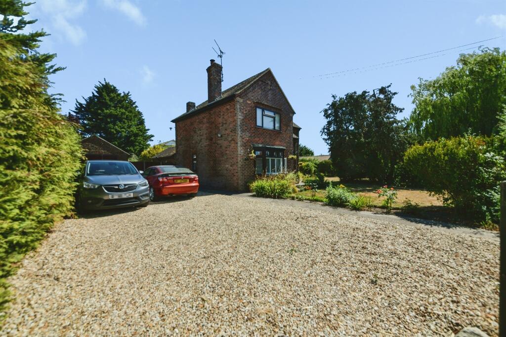 Main image of property: Main Road, Stickney, Boston
