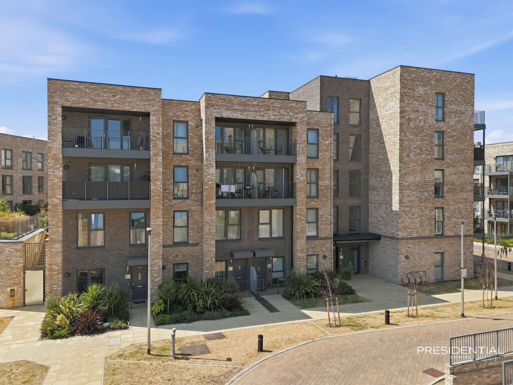 Main image of property: Luctons Close, Loughton, IG10
