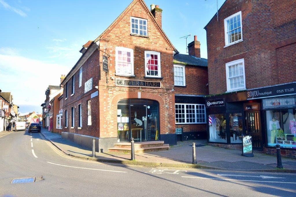 Main image of property: The Roebuck, Hockliffe Street, Leighton Buzzard, Bedfordshire, LU7