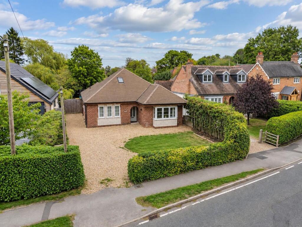 Main image of property: Southam Road, Long Itchington, Southam