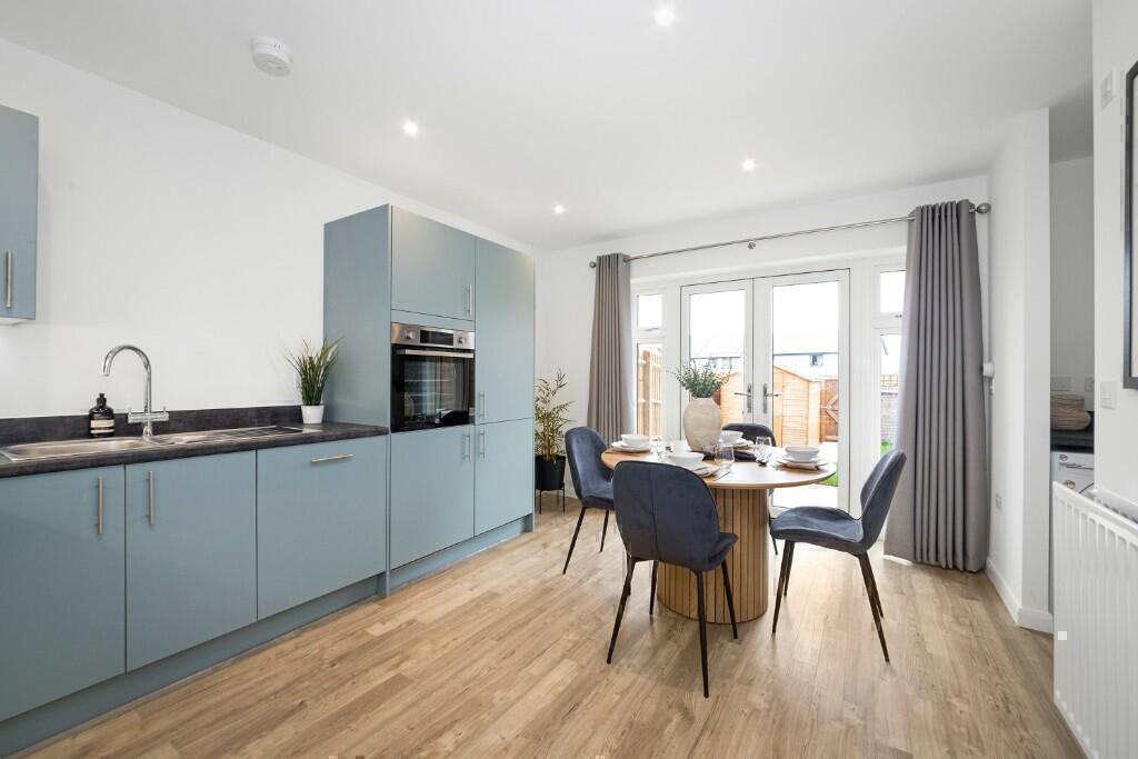 Main image of property: Parda Alpina Drive, Milton Keynes, Buckinghamshire, MK8
