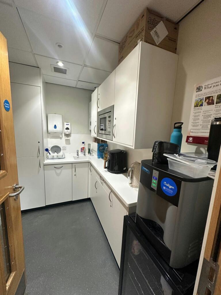 22 Govan Rd  - 004.jpg