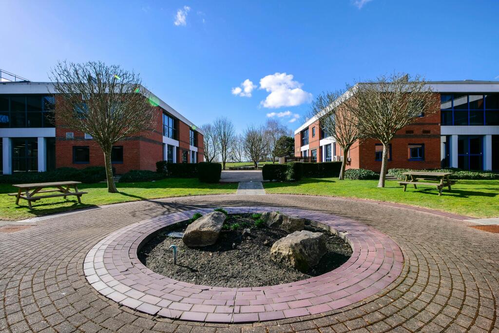 PHOTO 6  Six Quay Point Portsmouth  exterior Mar21.jpg