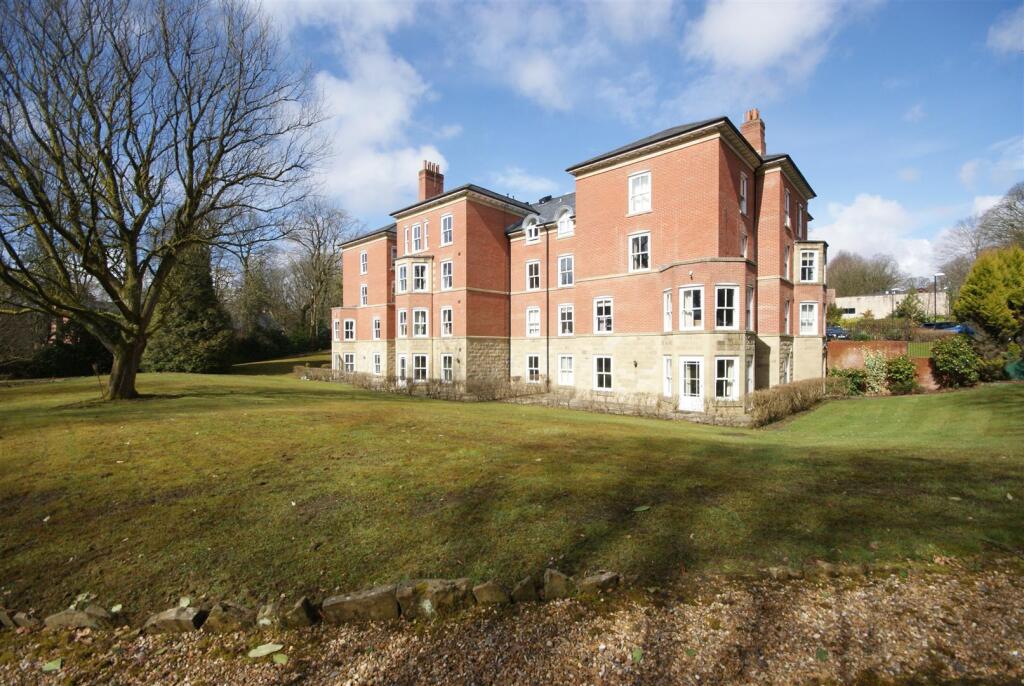Main image of property: 20 Bloomfield, Markland Hill, Heaton, Bolton